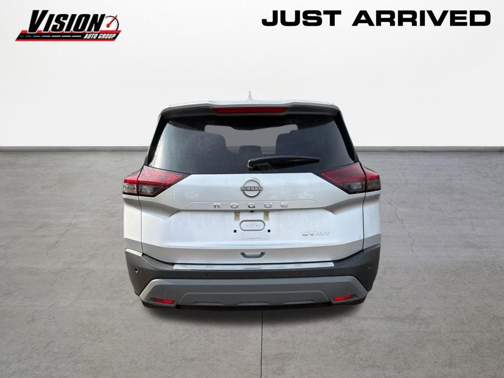Used 2023 Nissan Rogue SV image 6