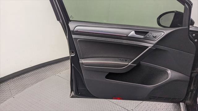 Used 2021 Volkswagen GTI SE image 13