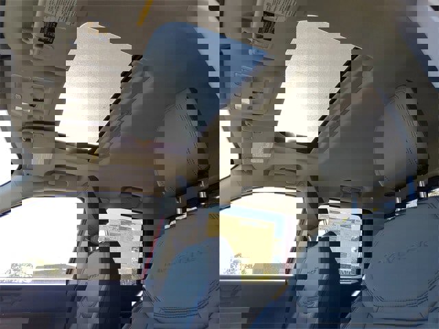 New 2025 Ford Maverick Lariat w/ 4K Tow Package image 14