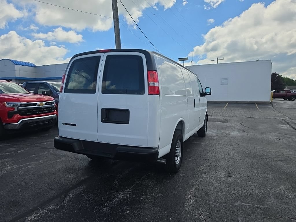 New 2026 Chevrolet Express 2500 w/ Driver Convenience Package RWD image 7