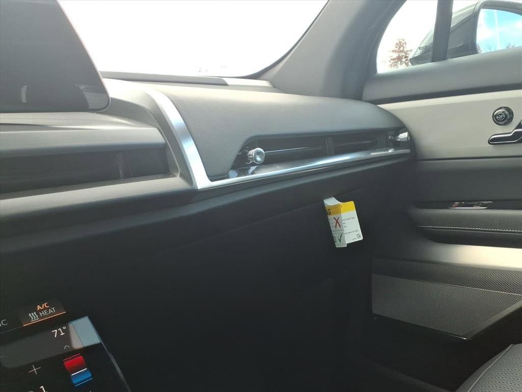 Used 2026 Cadillac Vistiq Sport w/ LPO, Floor Liner Package image 23