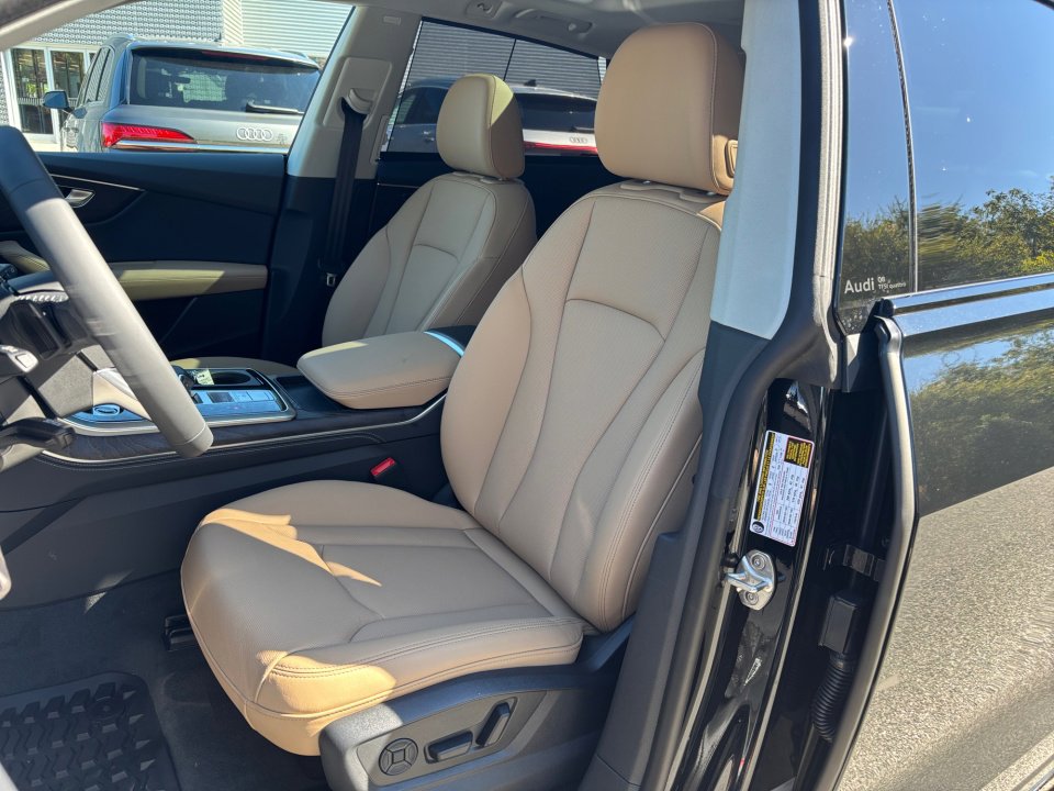 New 2026 Audi Q8 Premium Plus image 30
