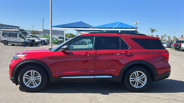 Certified 2023 Ford Explorer XLT RWD image 7