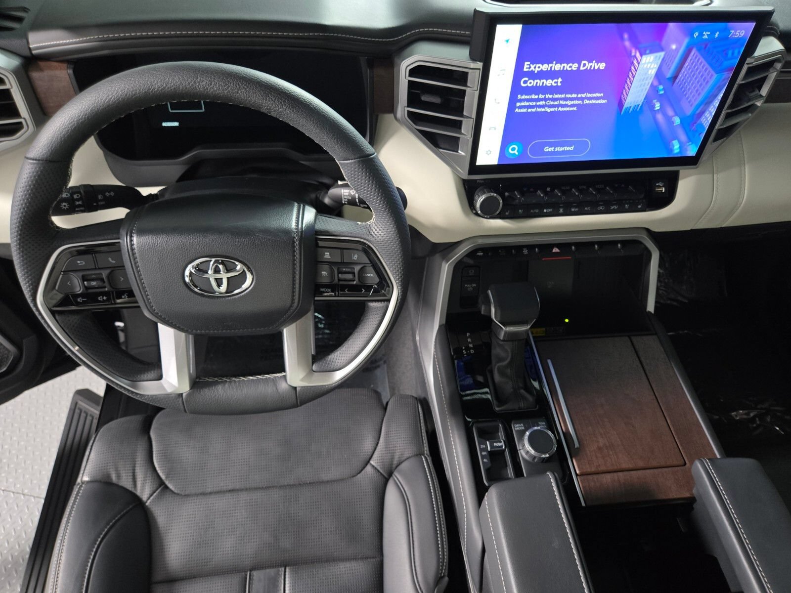 Used 2025 Toyota Sequoia Capstone AWD/4WD image 15
