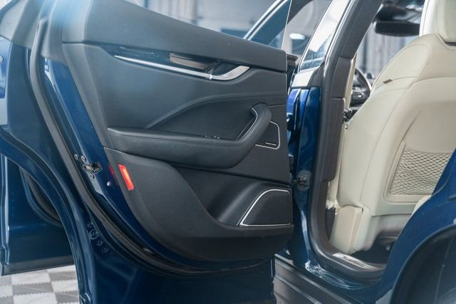 Used 2018 Maserati Levante S GranSport image 33