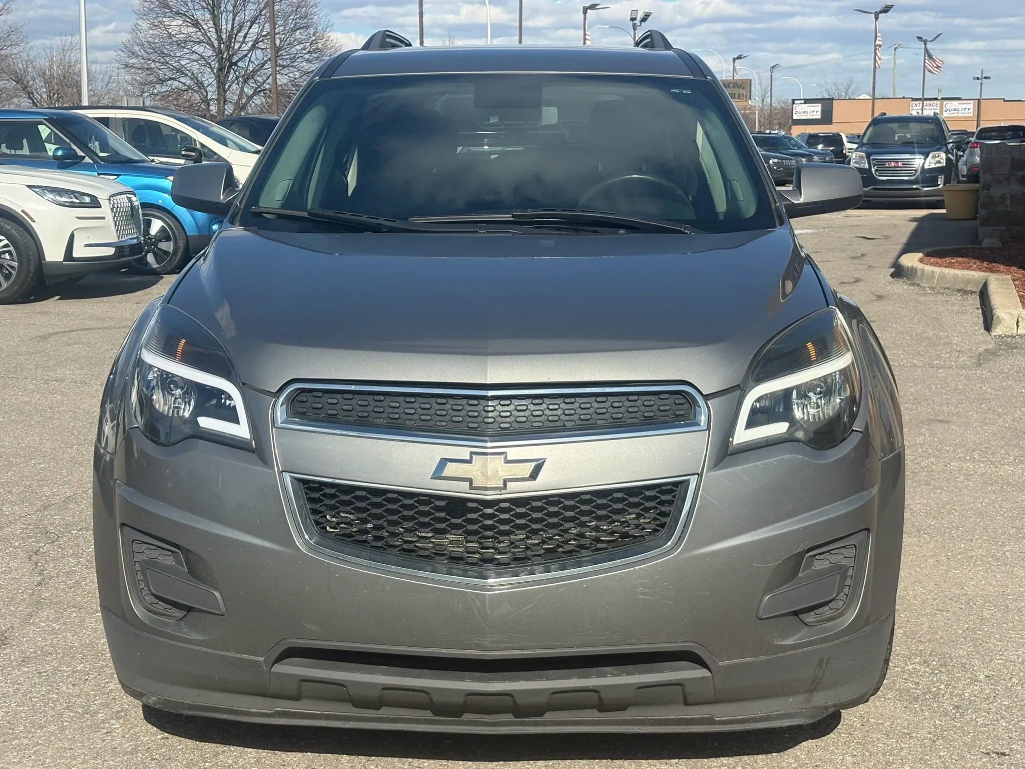 Used 2012 Chevrolet Equinox LT w/ Driver Convenience Package image 2