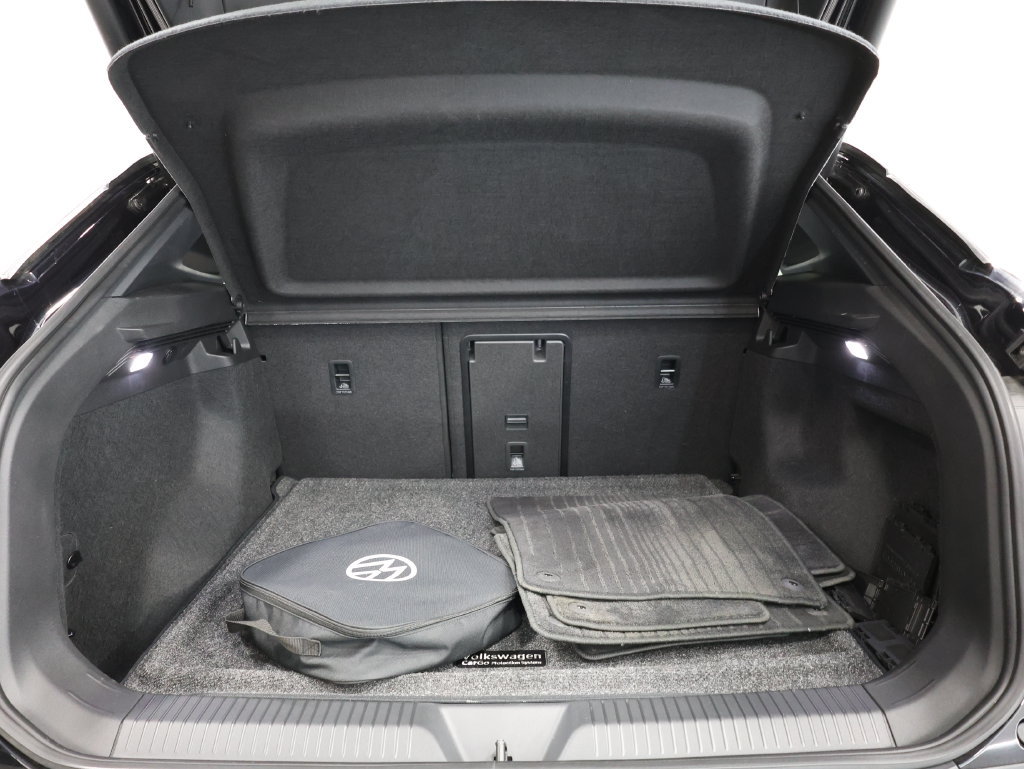 Used 2025 Volkswagen ID.4 Pro S Plus AWD/4WD image 28