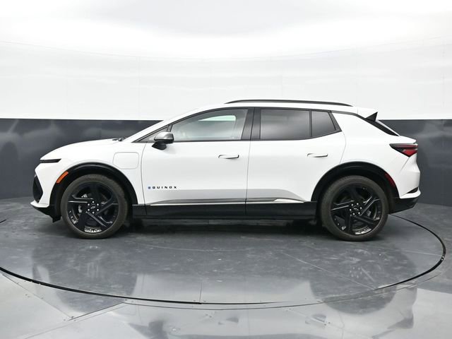 Used 2024 Chevrolet Equinox EV RS FWD image 4