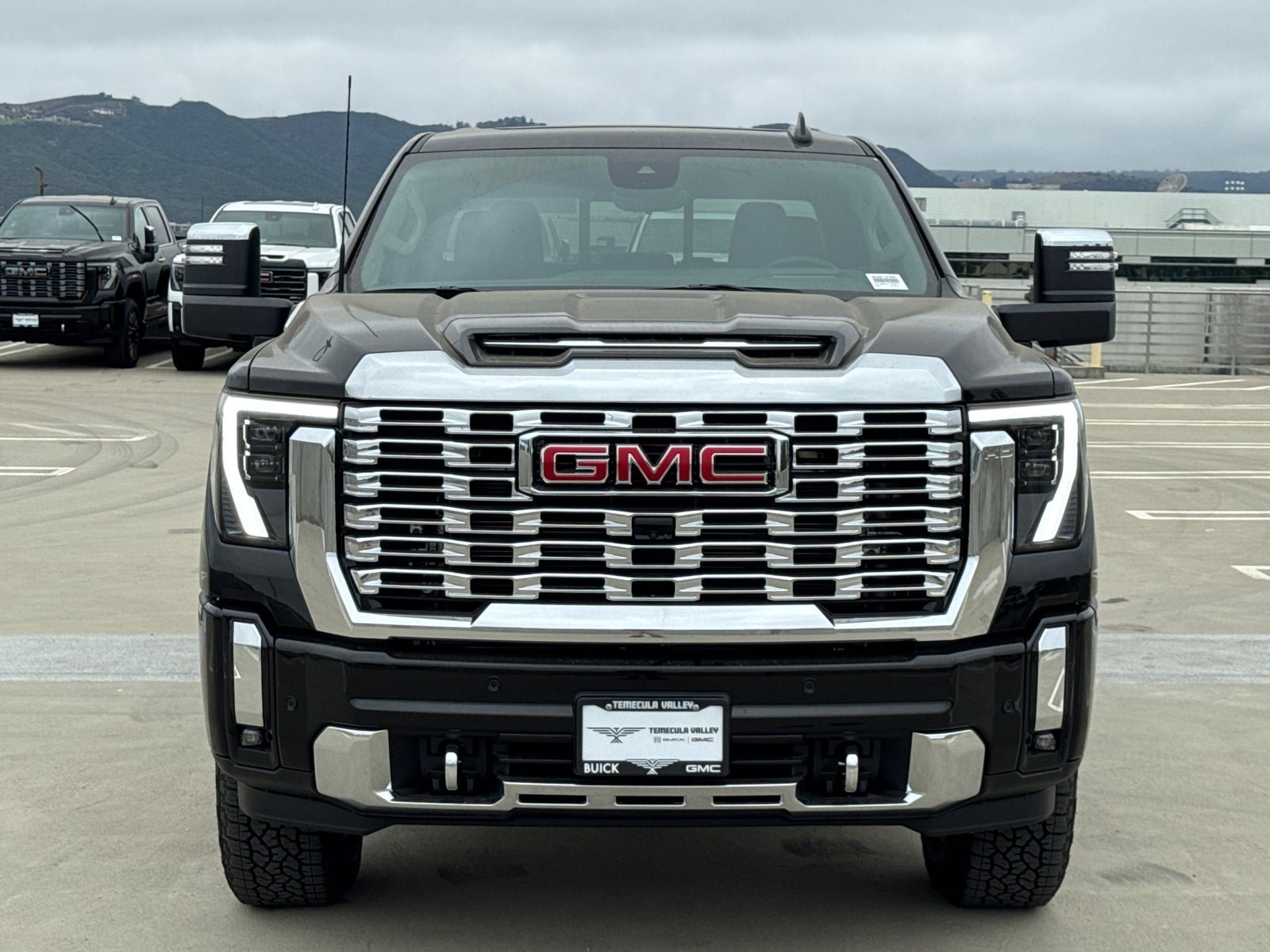 New 2026 GMC Sierra 2500 Denali w/ Denali Reserve Package AWD/4WD image 5
