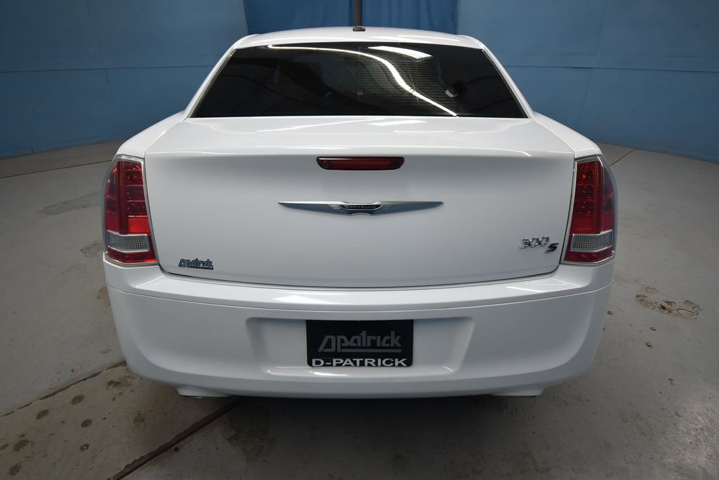 Used 2013 Chrysler 300 S image 30