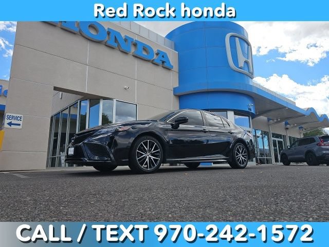 Used 2021 Toyota Camry SE AWD/4WD image 1