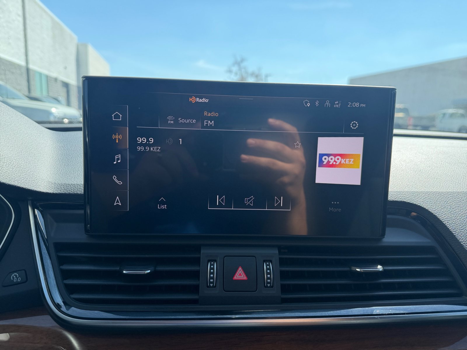 Used 2021 Audi Q5 e Premium AWD/4WD image 22