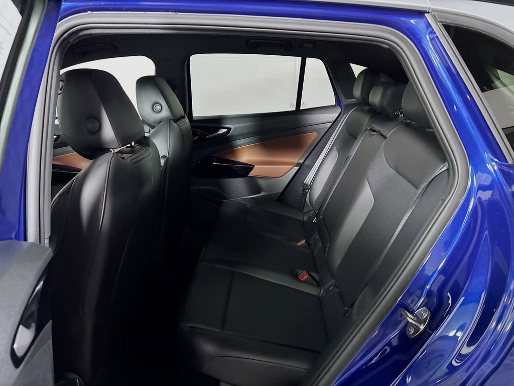 Used 2021 Volkswagen ID.4 Pro S w/ Gradient Package image 21