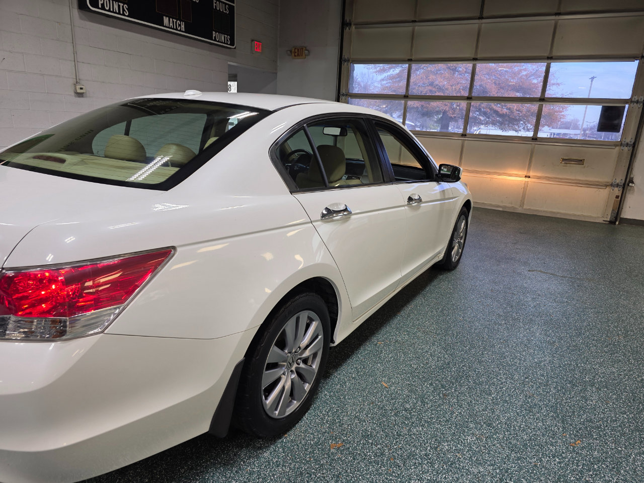 Used 2012 Honda Accord EX-L image 7