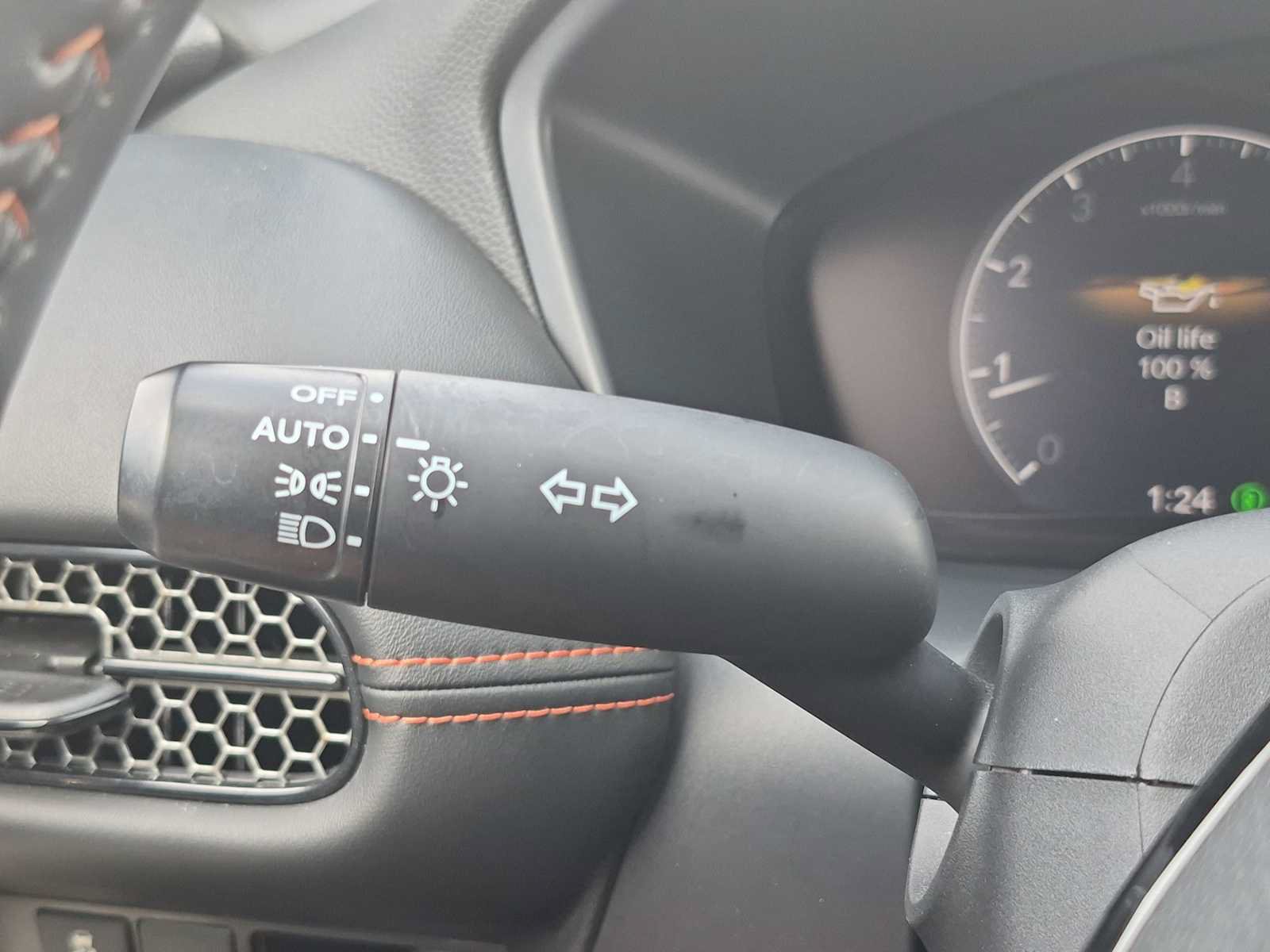 Certified 2025 Honda HR-V Sport image 25