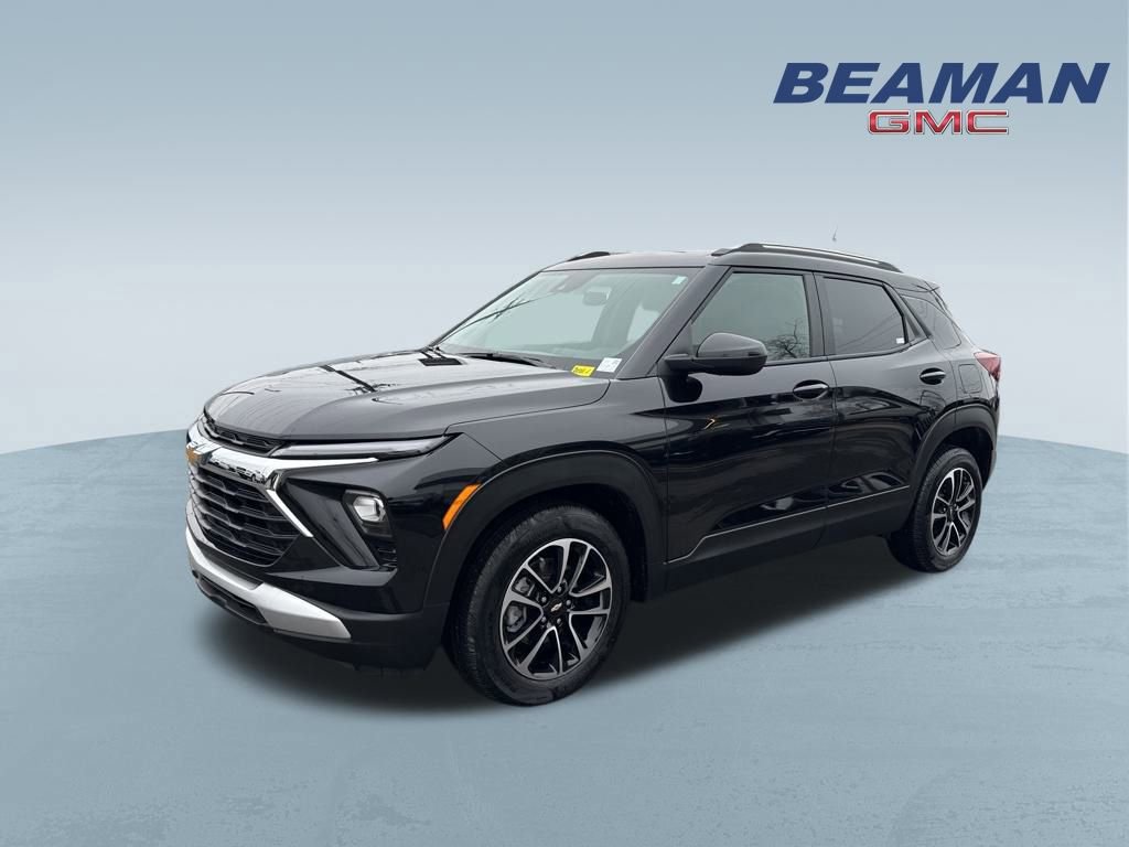 Used 2024 Chevrolet TrailBlazer LT w/ Driver Confidence Package image 3