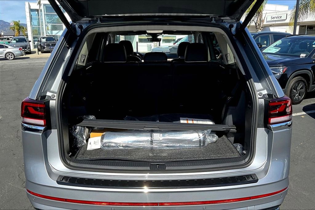 New 2026 Volkswagen Atlas SEL Premium R-Line image 24