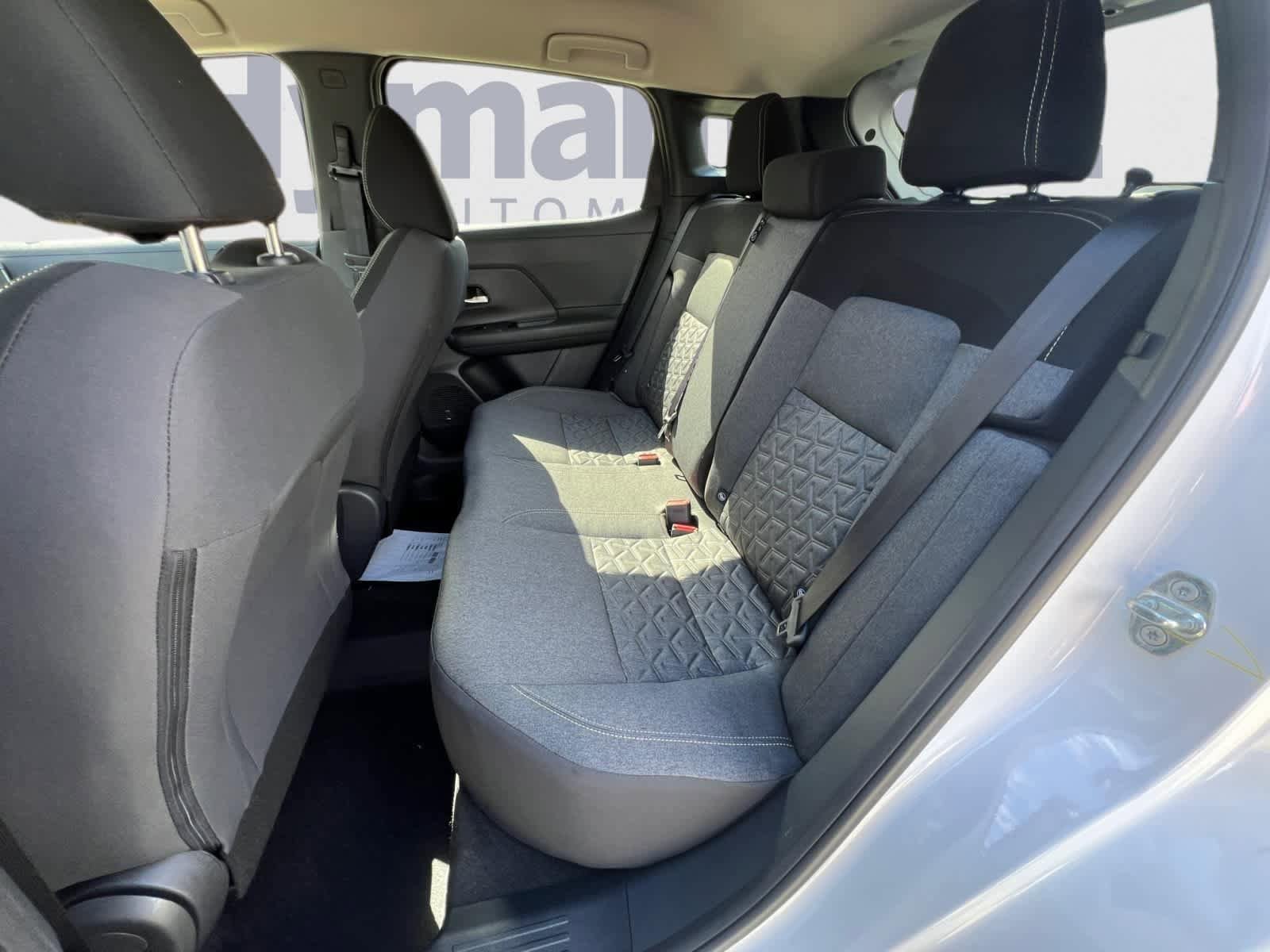 Certified 2025 Nissan Kicks SV FWD image 16