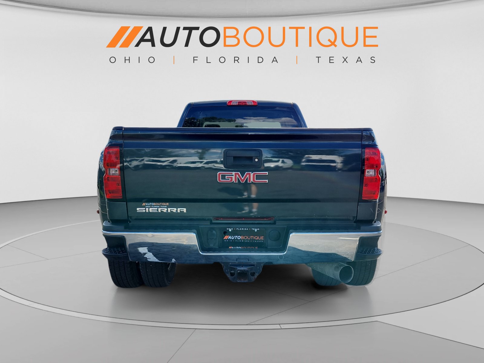 Used 2018 GMC Sierra 3500 4x4 Crew Cab w/ Sierra Convenience Package image 4