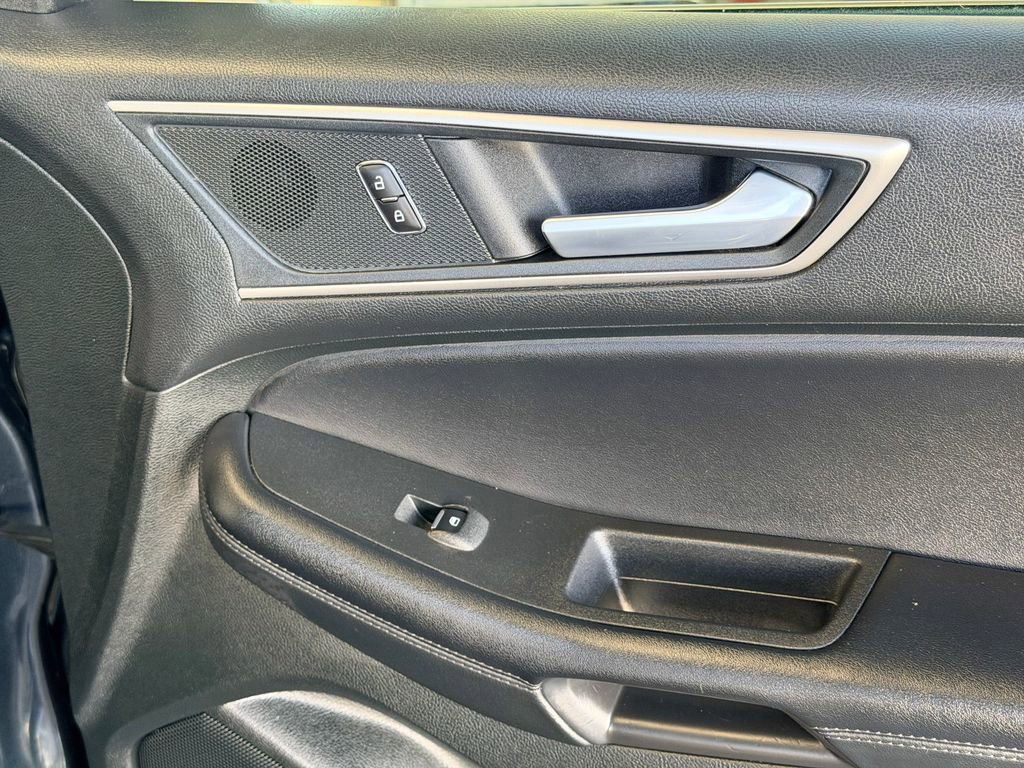 Used 2023 Ford Edge SEL image 27