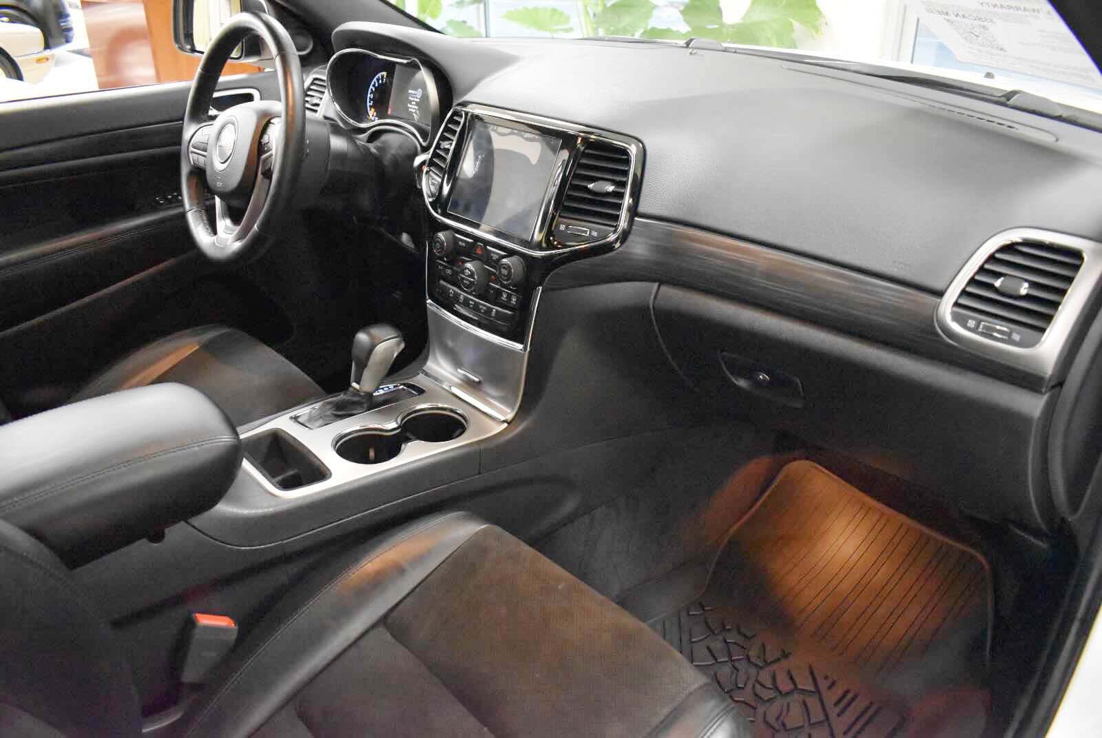 Used 2019 Jeep Grand Cherokee Altitude AWD/4WD image 42
