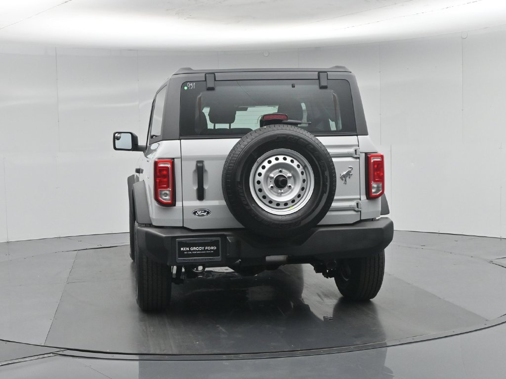 New 2026 Ford Bronco 2-Door AWD/4WD image 25