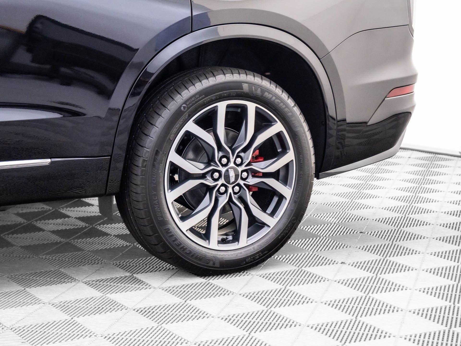 New 2025 Cadillac XT6 Sport image 33