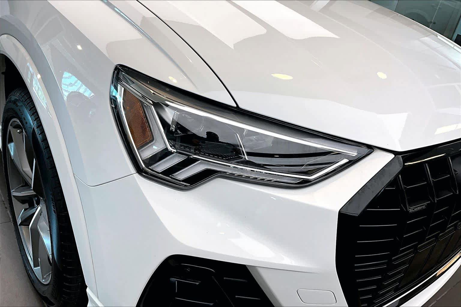 Certified 2023 Audi Q3 2.0T Premium w/ Black Optic Sport Package AWD/4WD image 27
