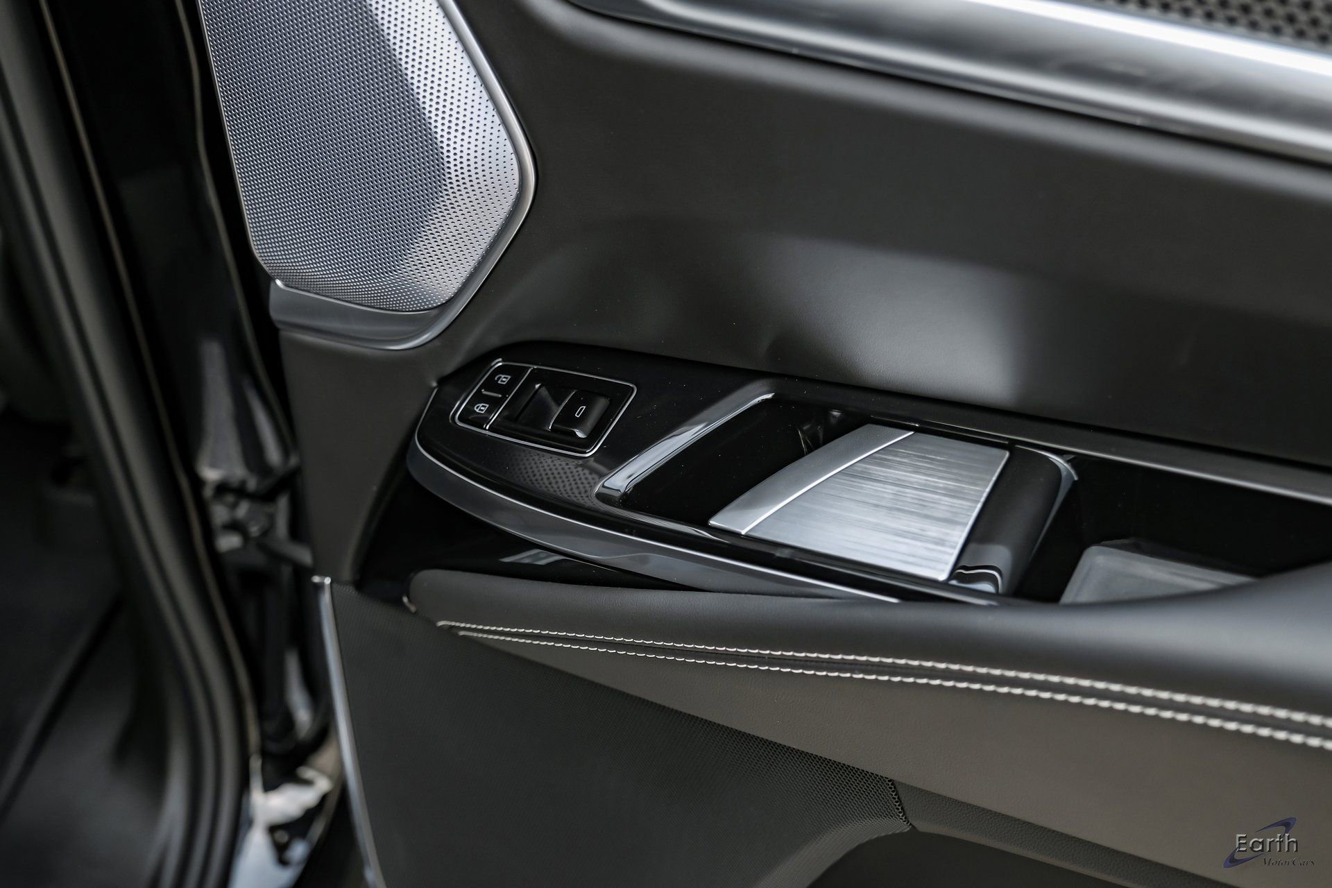 Used 2026 Cadillac Escalade V w/ LPO, Floor Liner Package image 96