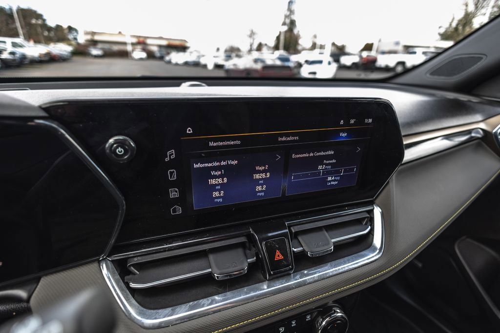 Used 2025 Chevrolet TrailBlazer ACTIV w/ Convenience Package image 14