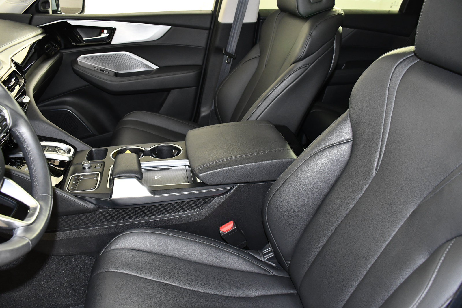 Certified 2024 Acura MDX SH-AWD image 37