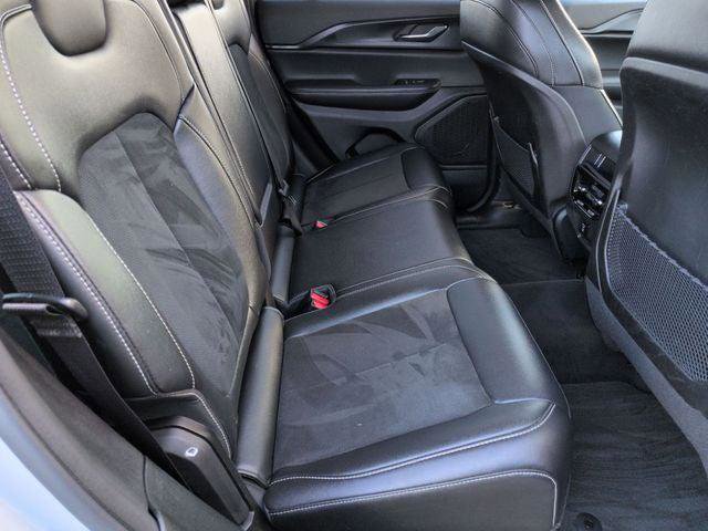 Certified 2024 Jeep Grand Cherokee Altitude image 27