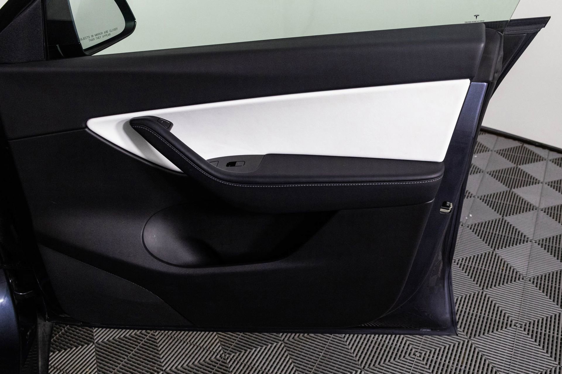 Used 2020 Tesla Model Y Long Range image 41