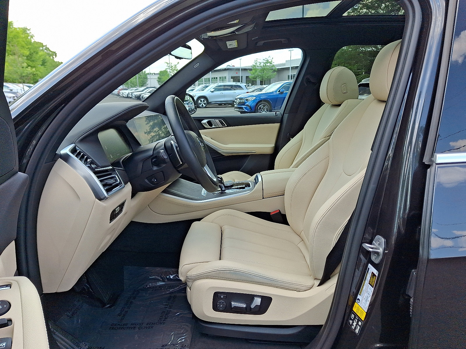 Used 2022 BMW X5 xDrive40i w/ Premium Package image 13