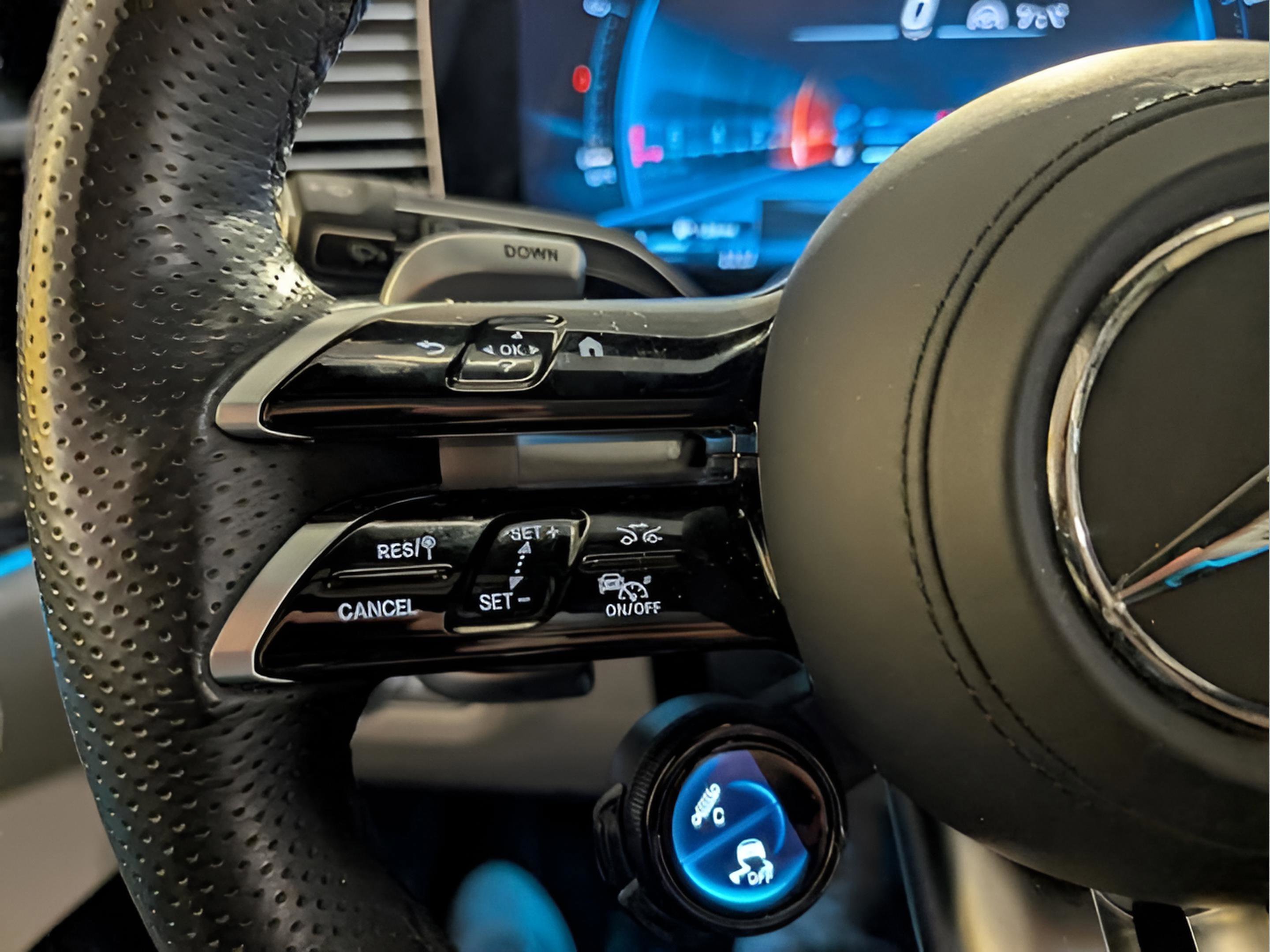 Used 2024 Mercedes-Benz GLS 63 AMG 4MATIC image 31