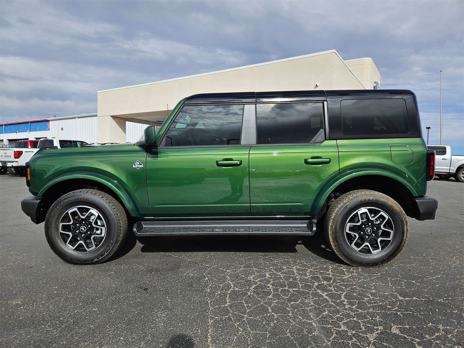 New 2025 Ford Bronco Outer Banks image 9