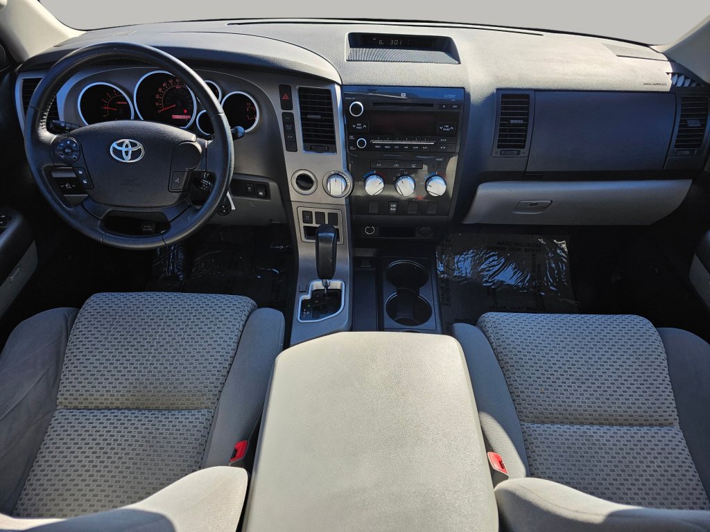 Used 2010 Toyota Tundra 4x4 CrewMax image 2