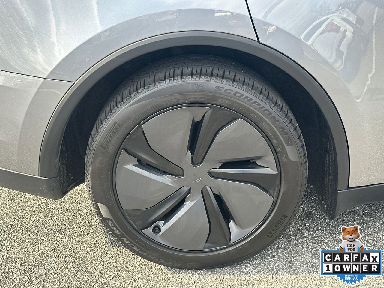 Used 2026 Tesla Model Y 2WD image 17