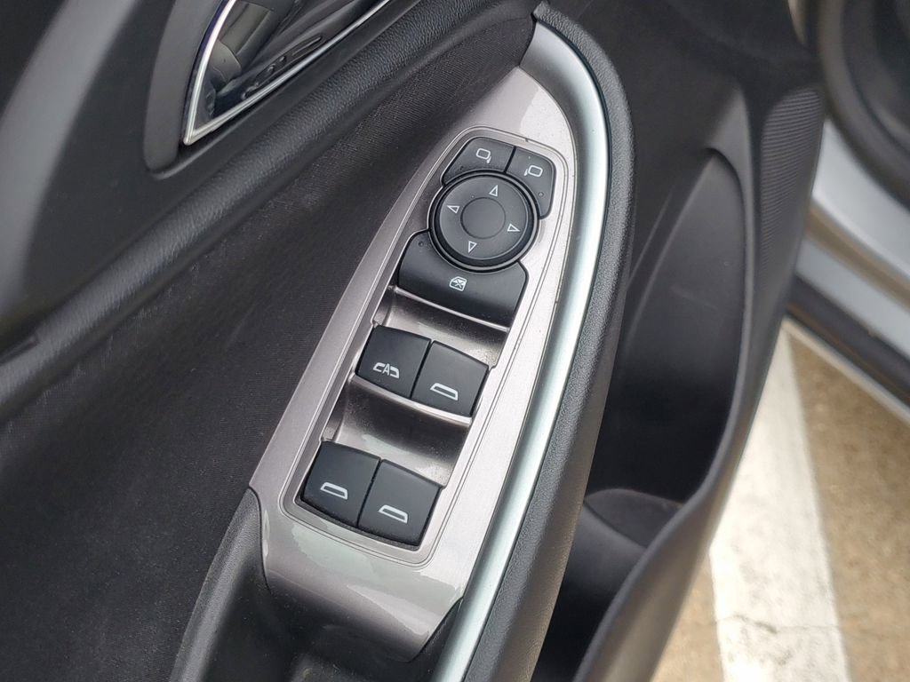 Used 2024 Chevrolet Malibu LT image 17