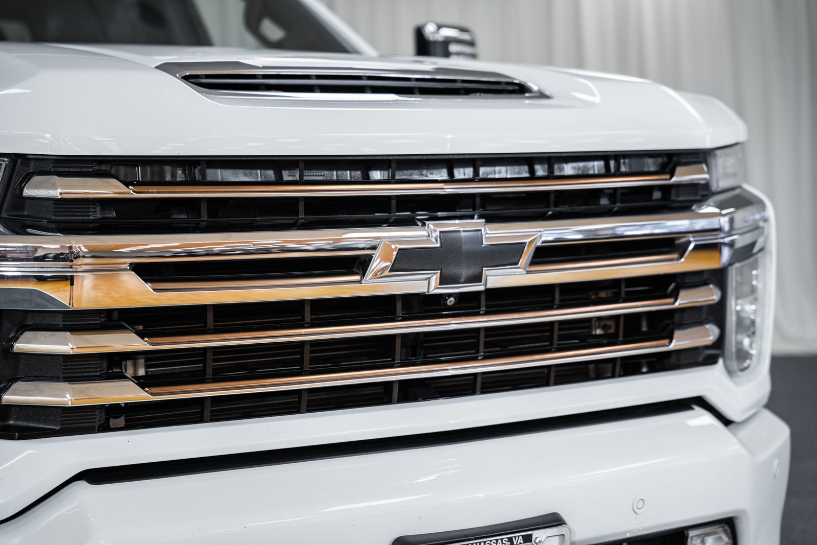 Used 2022 Chevrolet Silverado 3500 High Country w/ Z71 Off-Road Package AWD/4WD image 9