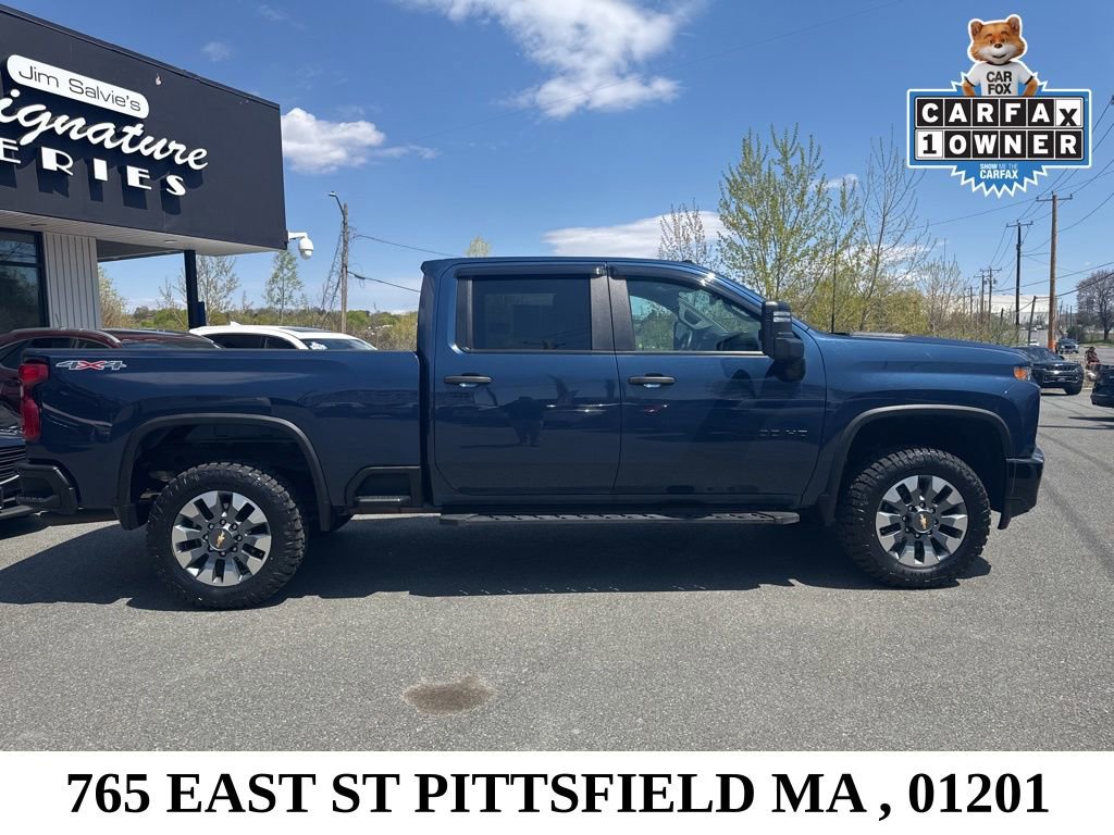 Used 2023 Chevrolet Silverado 2500 Custom w/ Custom Value Package AWD/4WD image 9