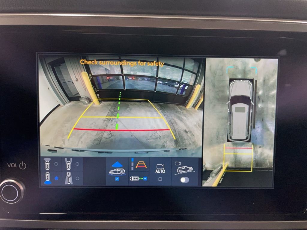 Used 2025 Toyota Sequoia SR5 AWD/4WD image 43