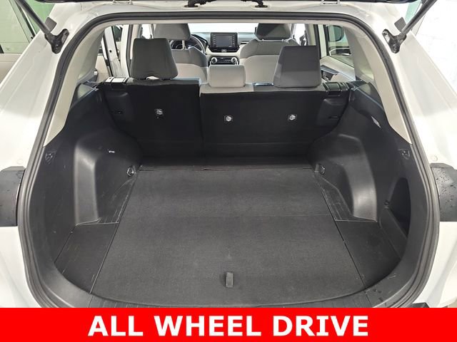 Used 2021 Toyota RAV4 XLE image 13