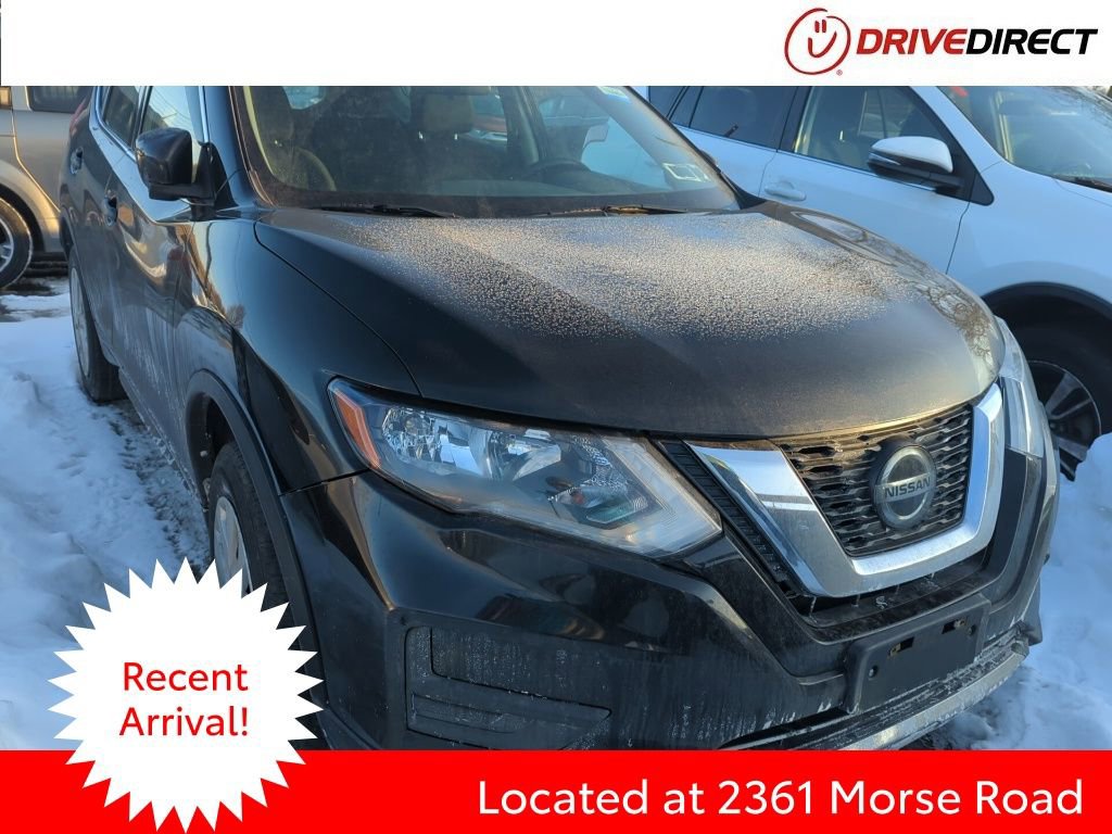 Used 2018 Nissan Rogue S image 1