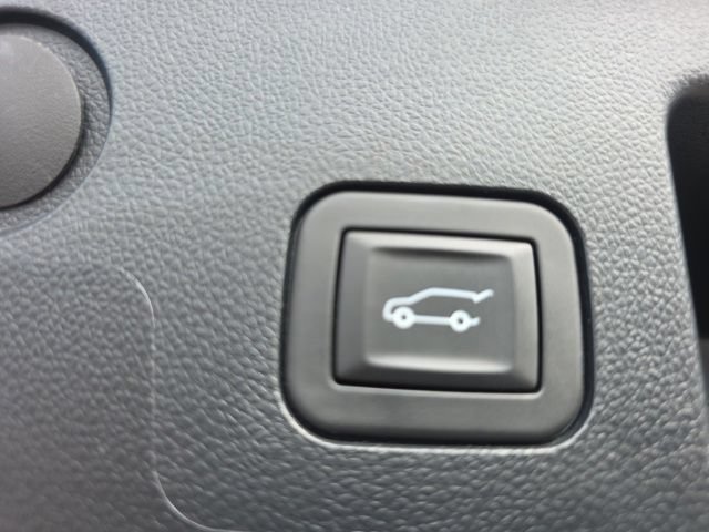 Used 2025 Chevrolet Equinox LT w/ Convenience Package II AWD/4WD image 32