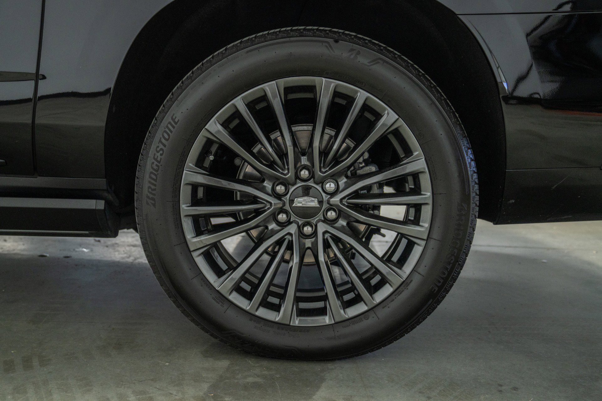 Used 2025 Cadillac Escalade ESV Sport Platinum image 10