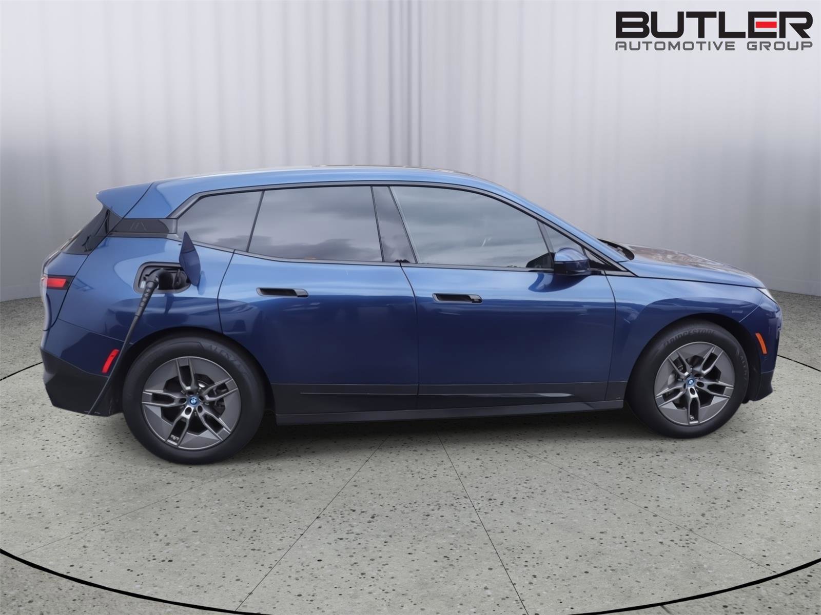 Certified 2023 BMW iX xDrive50 w/ Ultimate Package image 7