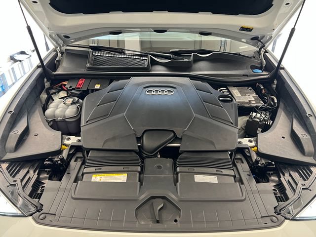 Used 2019 Audi Q8 Prestige AWD/4WD image 55