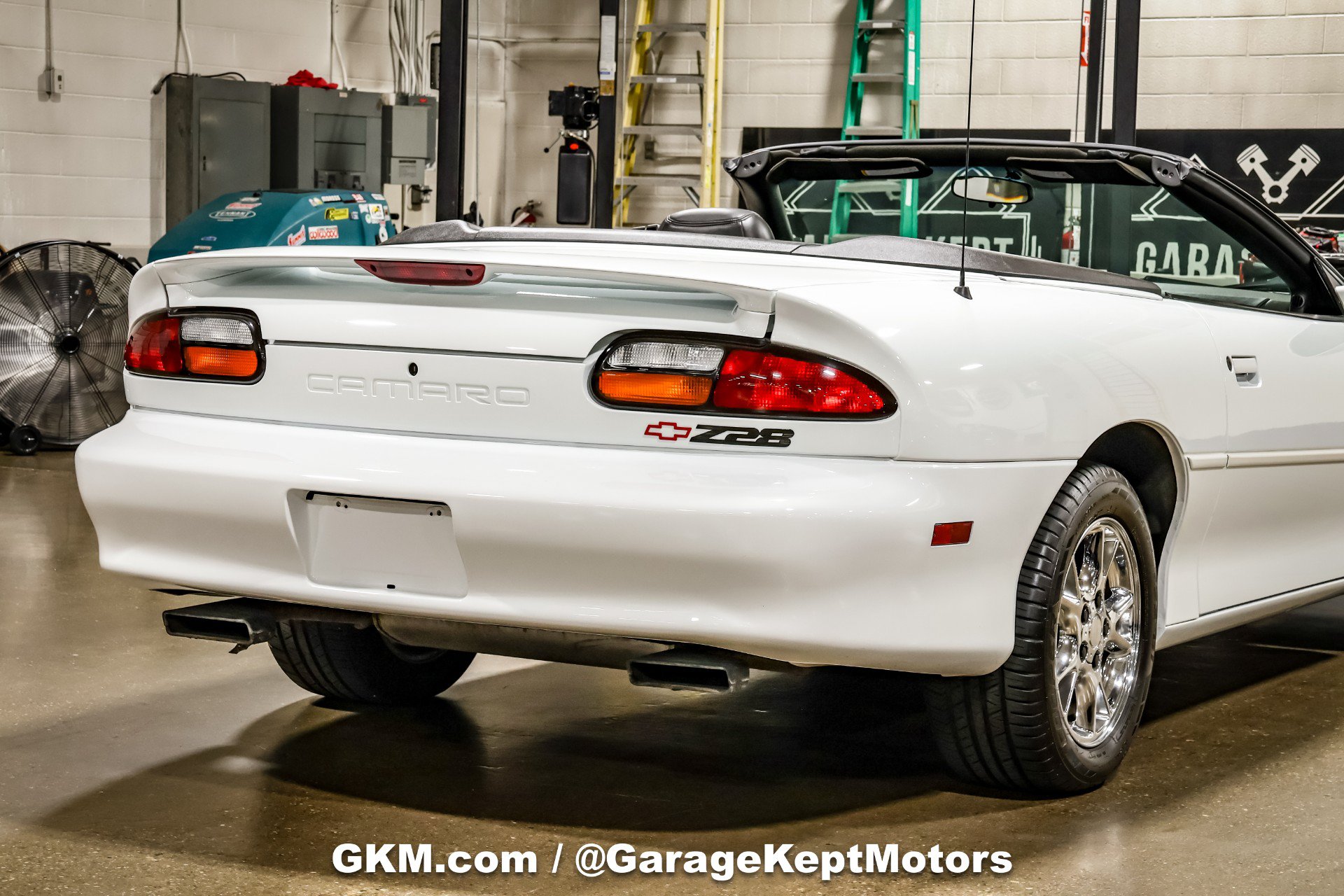 Used 2002 Chevrolet Camaro Z28 RWD image 57