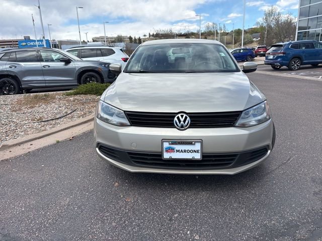 Used 2014 Volkswagen Jetta SE FWD image 2